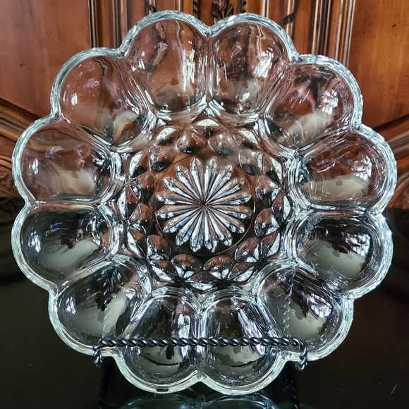 Anchor Hocking Other - Egg Server "Presence Clear" by Anchor Hocking